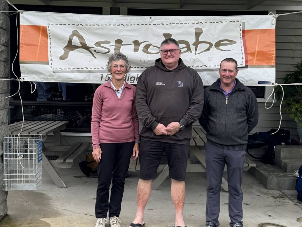 Astrolabe Open winners Jocelyn and Ian with Sponsor John Inglis. 5 Oct '24