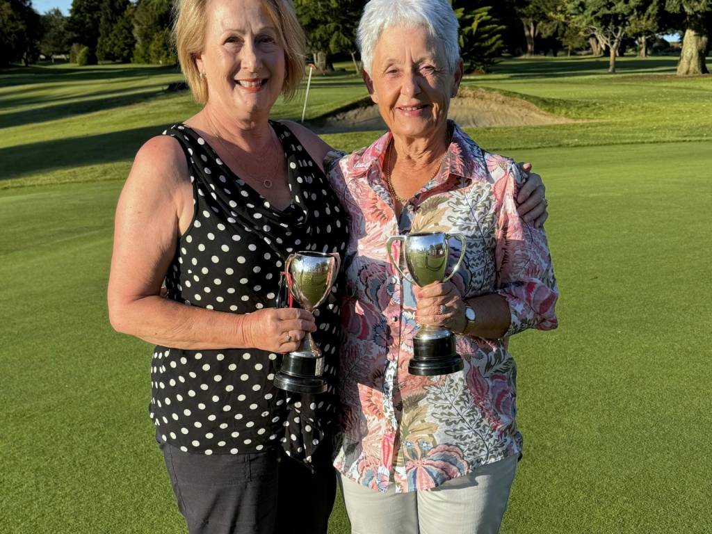 NZ Senior Womens Foursomes Div 4 Champions Wendy Parr (Ashburton) & Viv Ryan (Mt Maunganui)