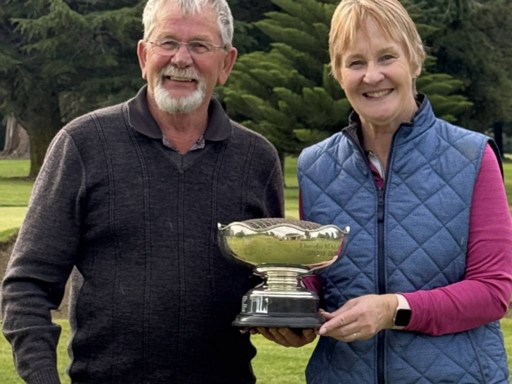 Du Maurier Rosebowl winners, Sally Jones & Bernard Walsh 25 May '25