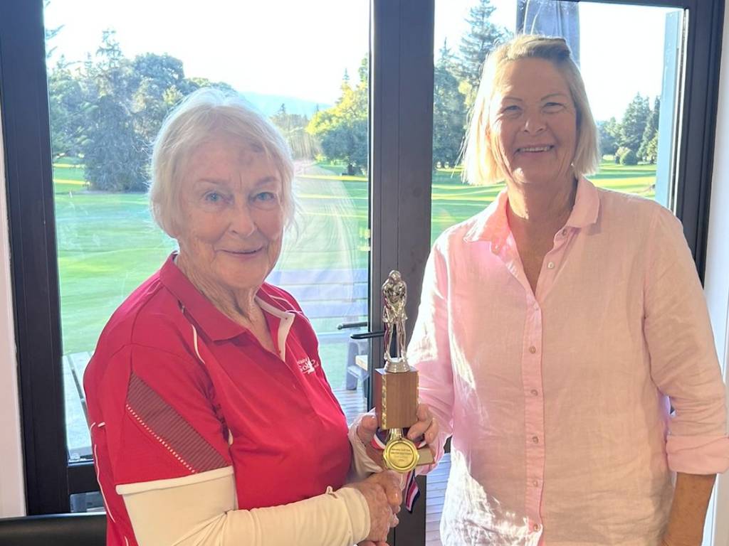 2026 Ladies 9 Hole Div 2 Champion - Helen Dryden