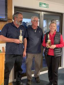 Norm Evans Memorial trophy winners Grant Stevens and Jo Arthur with Peter Johnson
