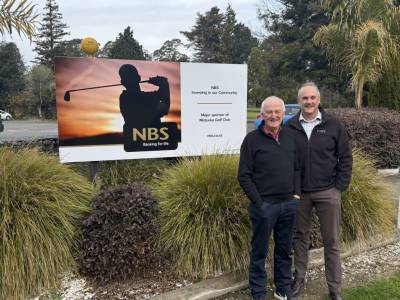 Howie Timms from NBS with 2025 Clubman of the Year Barrie Walker